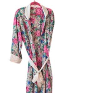 Victoria's Secret Floral Robe  M/L ** End of Summer discount!